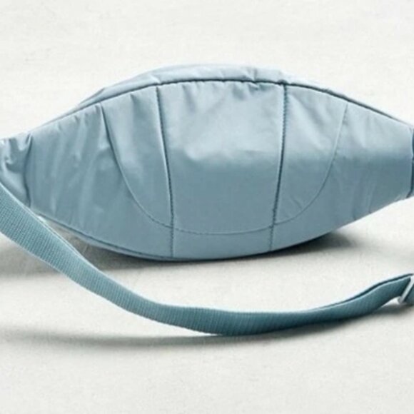 Adidas Originals Unisex National Waist Pack, Ash Grey/white, OSFM🆕 🏃‍♀️⚡🚚💥 - Picture 3 of 13